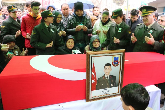 Şehitlerimizi uğurluyoruz