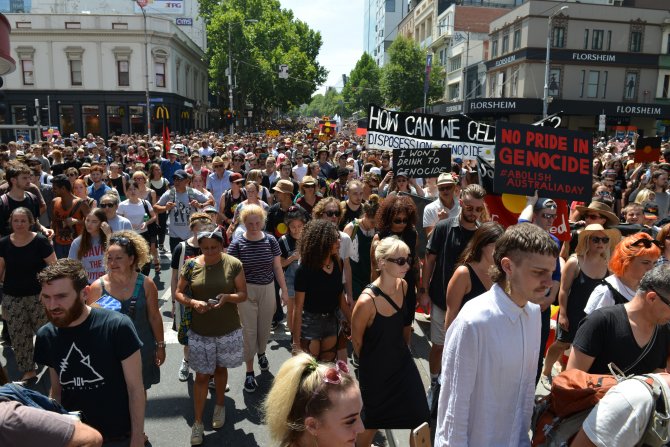 Avustralya Günü protestoların gölgesinde kutlandı
