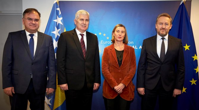 Bosna Hersek Devlet Başkanlığı Konseyi üyeleri Brüksel'de