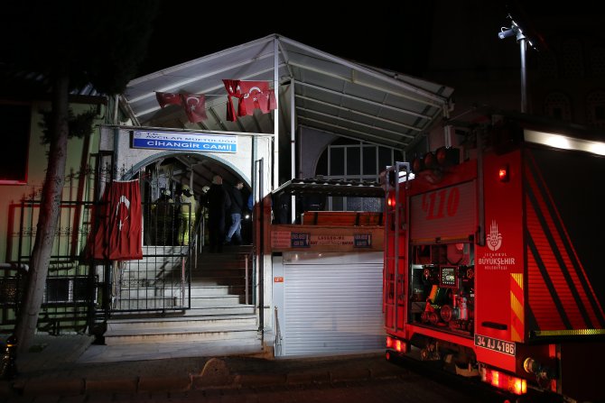 Avcılar'da çay ocağında yangın