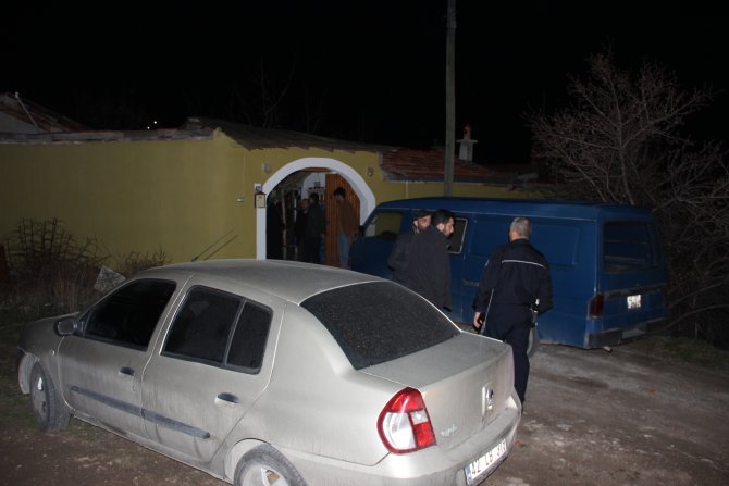 Kıbrıs gazisi evinde ölü bulundu