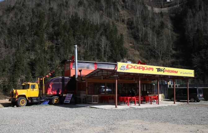 Tıra yapılan restorana Karadeniz usulü yer çözümü