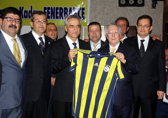 Fenerbahçe Başkanı Yıldırım, Hatay'da