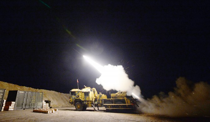 GÜNCELLEME - TSK, Afrin'e ilerleyen terör örgütü konvoyunu vurdu