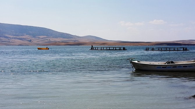 Üniversitenin alabalık tesisi balıkçılara örnek oldu