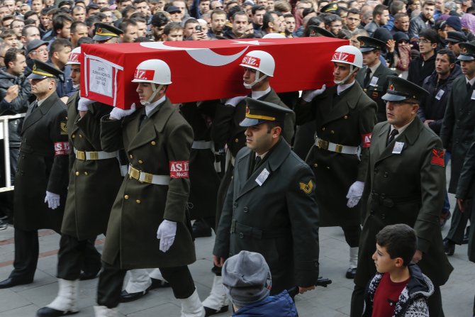 Şehitlerimizi uğurluyoruz