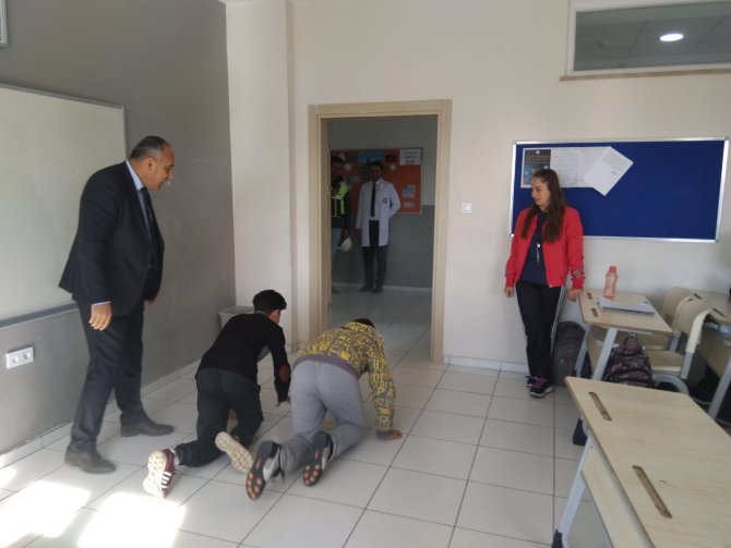 Aksaray'da yangın ve deprem tatbikatı