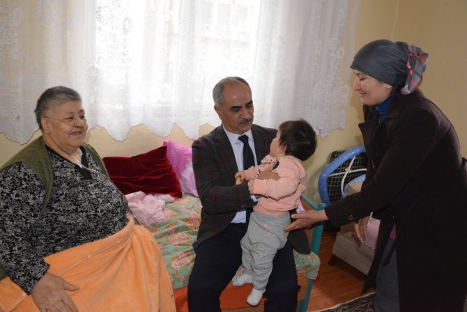 Başkan Aydın'dan Uzunkaya ailesine yardım