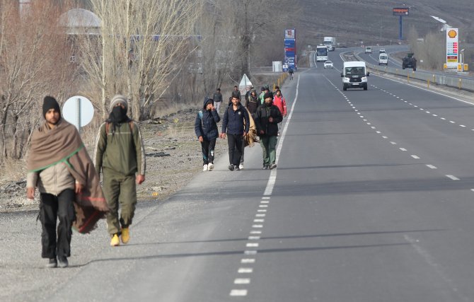 Erzurum'da 154 kaçak göçmen yakalandı