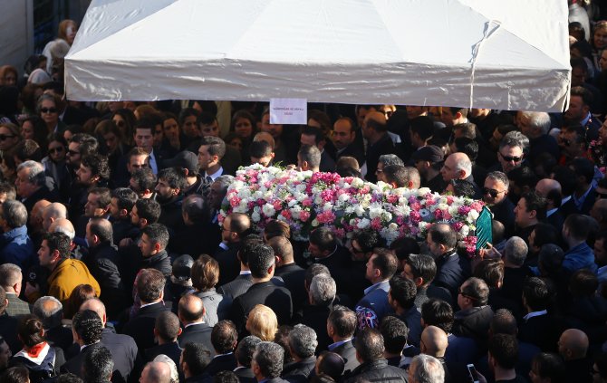 İran'da düşen özel Türk uçağı