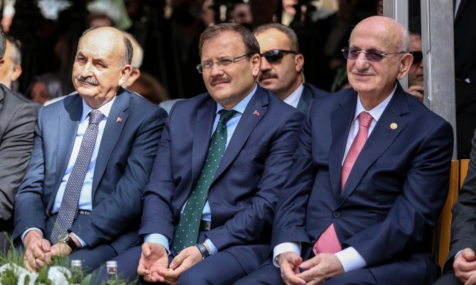 1. Murad Hüdavendigar Külliyesi ile İmarethanesi'nin açılışı