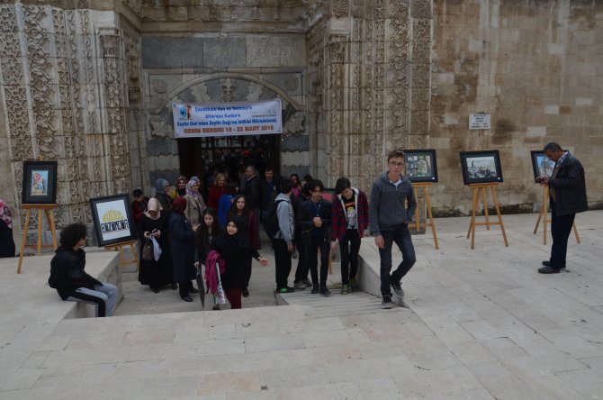 Karaman'da resim sergisi açılışı