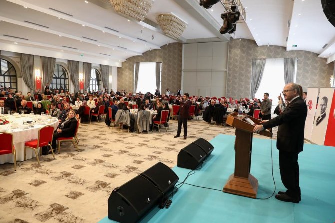 Şehit aileleri ve gaziler onuruna yemek