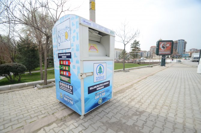 Pursaklar’da 34 noktaya giysi kumbarası