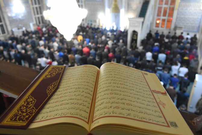 Regaip Kandili'nde camiler doldu