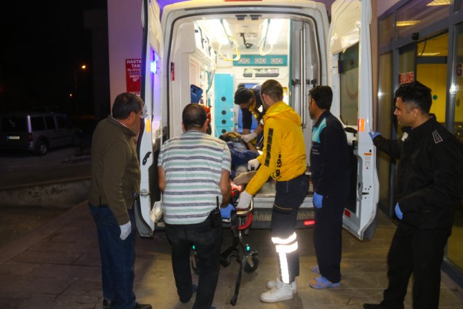 GÜNCELLEME 3 - Kaçak göçmenleri taşıyan minibüs kaza yaptı: 17 ölü, 36 yaralı