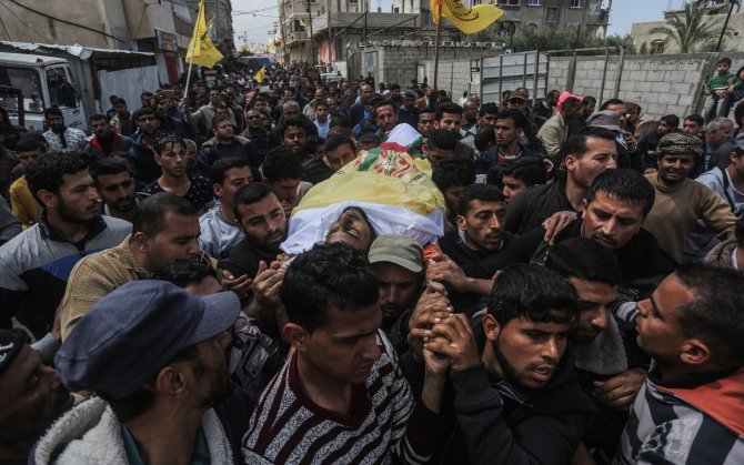 Gazze şehitleri son yolculuğuna uğurlandı