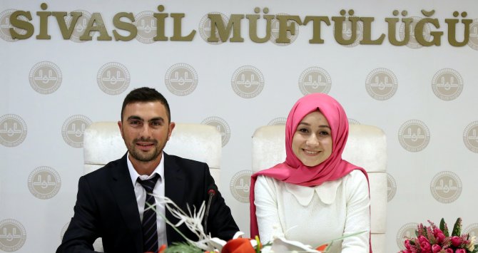 Sivas Müftülüğünde ilk resmi nikah kıyıldı