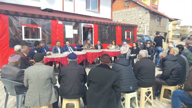 Derebucak'ta devlet vatandaş buluşması devam ediyor