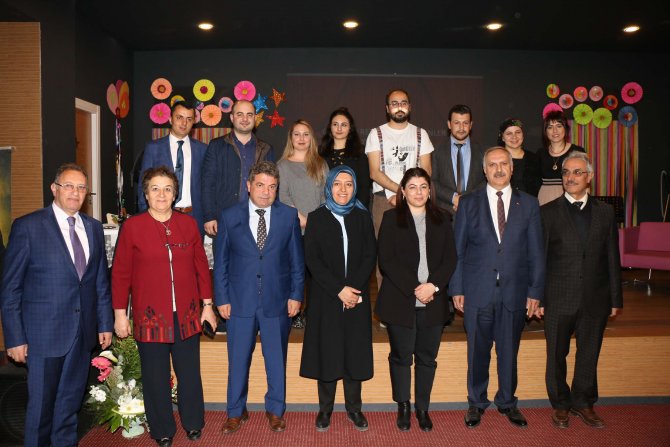 Rehber öğretmenlerden tiyatro oyunu