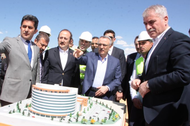 Maliye Bakanı Ağbal hastane inşaatını inceledi