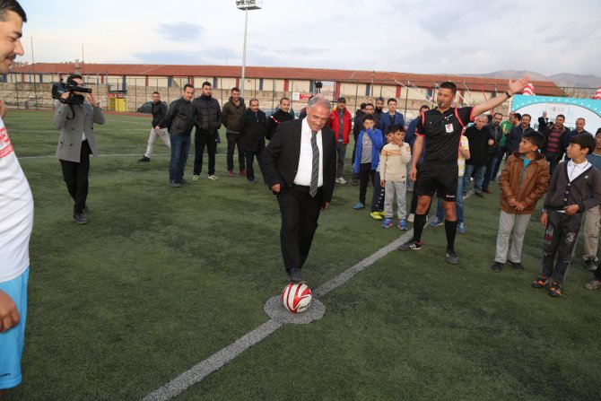 Niğde'de "Şehit Ömer Halisdemir Futbol Turnuvası"