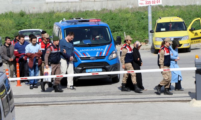 Edirne'de 11 FETÖ şüphelisi yakalandı
