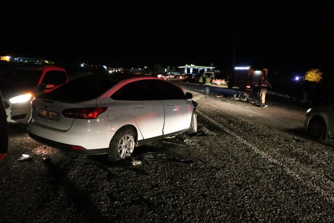 GÜNCELLEME- Batman'da trafik kazası: 2 ölü, 13 yaralı