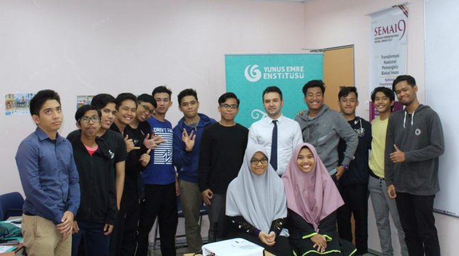 Türkçe dersi Malezya'da okul müfredatına girdi