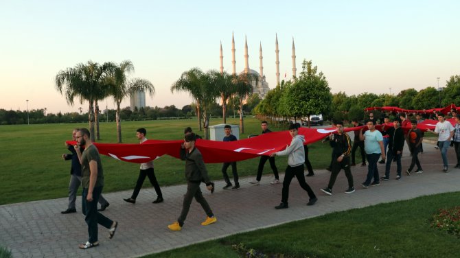 Adana'da "57. Alaya Vefa Yürüyüşü"
