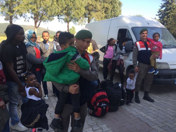 Jandarma, göçmen kaçakçılarını GPS'le yakaladı