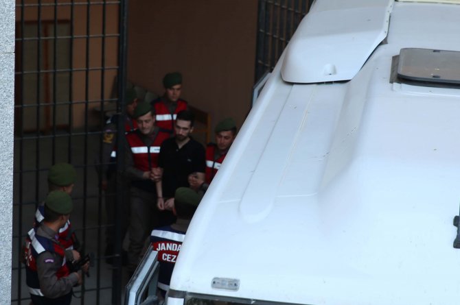 Sınırı geçen 2 Yunan askerinin tutuklanması