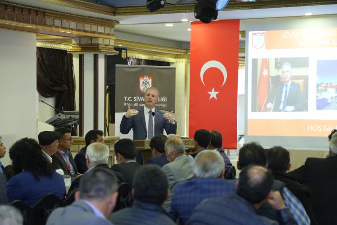 Vali Gül, muhtarlarla bir araya geldi