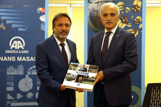 "İş dünyasının takvimi çalışmaya devam ediyor"