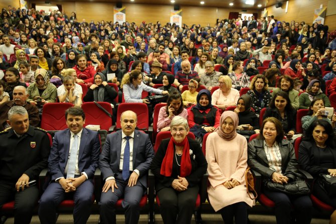 "İstikbalimiz bağırsaklarımızdadır"