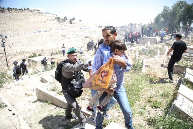 İsrail polisi Kudüs'te 4 Filistinliyi gözaltına aldı