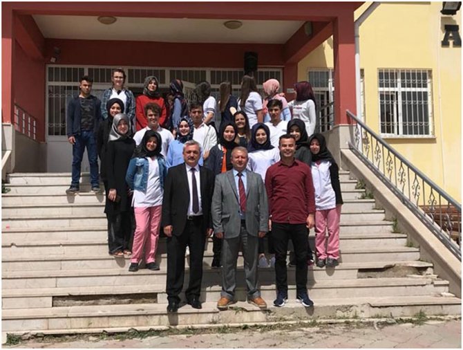 Sorgunlu öğrenciler yurt dışından döndü