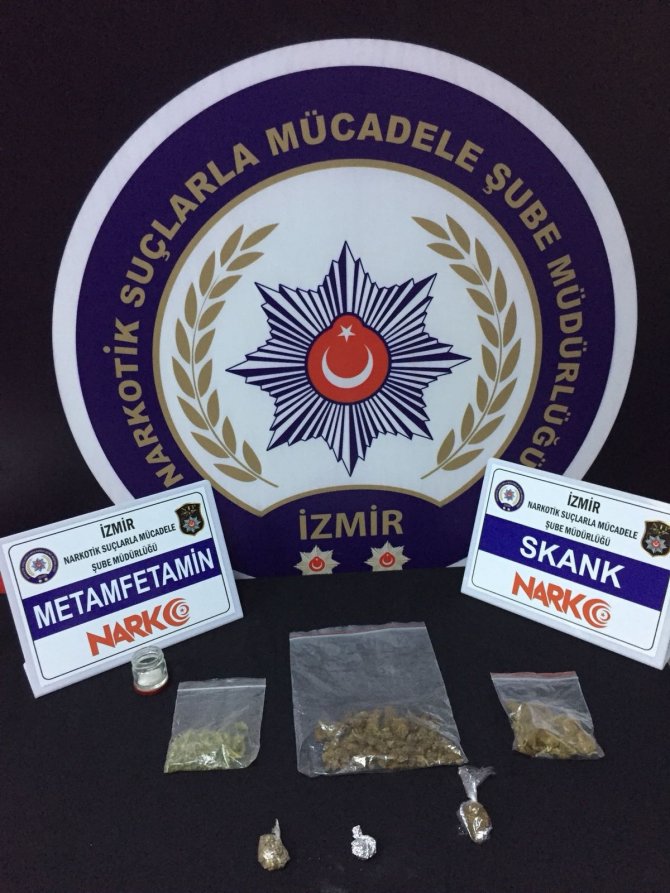 İzmir'de uyuşturucu operasyonları