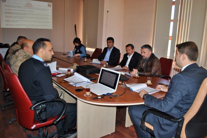 Hafik'te seçim güvenliği toplantısı yapıldı