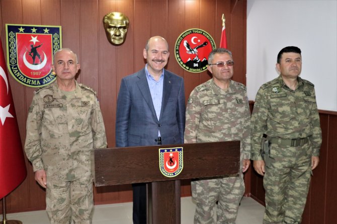 "Çocuklarımızın elinde keleş değil, kalem olmalı"