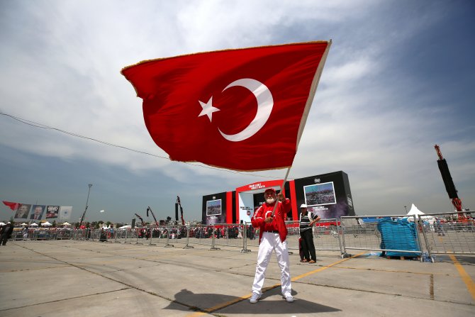 Akülü tekerlekli sandalye hayali gerçek oldu