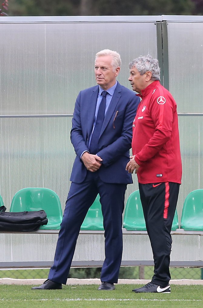 A Milli Futbol Takımı'nda mesai başladı