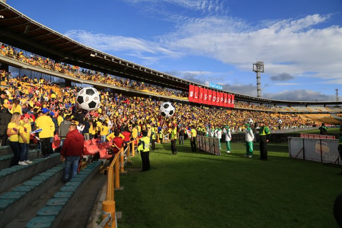 Binlerce Kolombiyalı, milli takımlarını Rusya'ya uğurladı