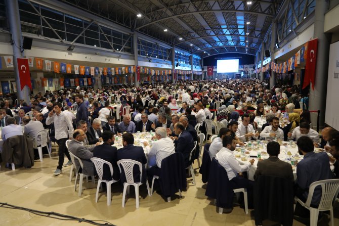 "Türkiye'de artık her şey ileriye gitmek zorundadır"