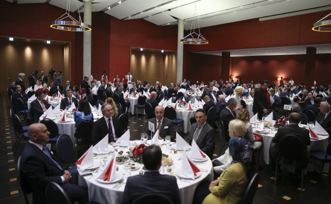 Berlin Büyükelçiliğinde iftar