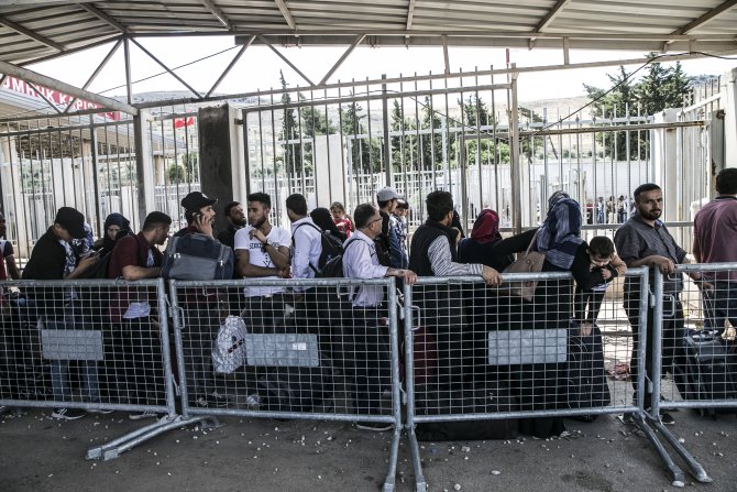 Cilvegözü Sınır Kapısı'nda ramazan geçişleri sürüyor