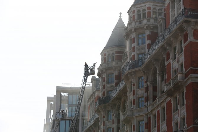 GÜNCELLEME - Londra’da otel yangını
