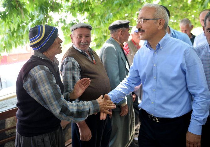 "Apoletleri millet söker sen sökemezsin"
