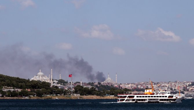 GÜNCELLEME 2- İstanbul'da fabrika yangını