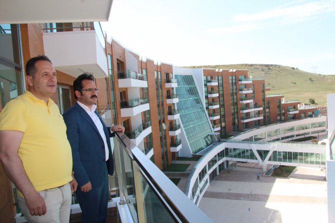 Kaya Sıcak Çermik'te incelemelerde bulundu